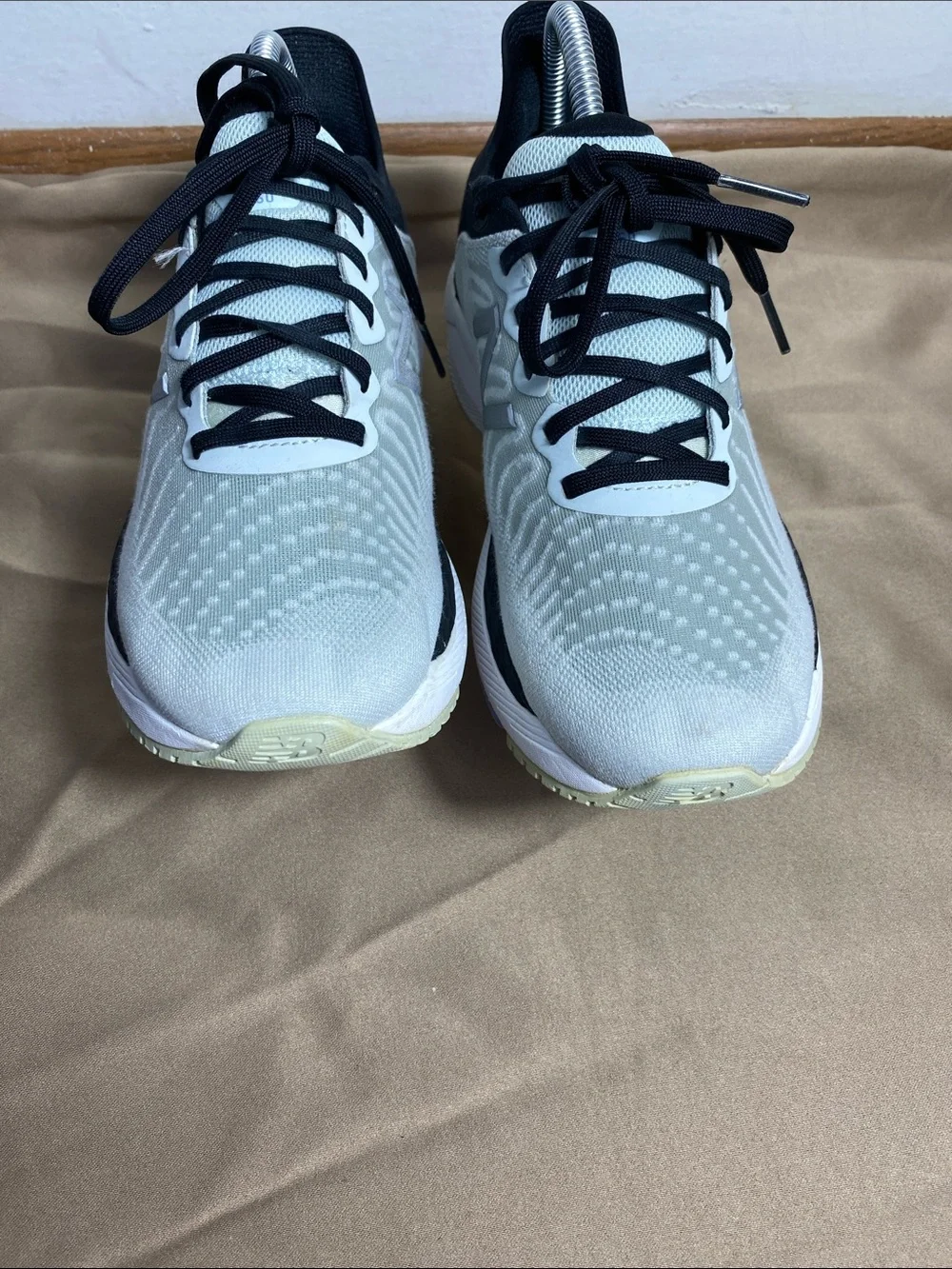 New Balance Womens Fresh Foam 860 V11 W860E11 Gray Running Shoes Size 8.5 B